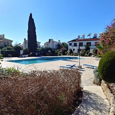 'Chez Antoine' Pool-View 5Min From Sea Apartment Paphos Luaran gambar
