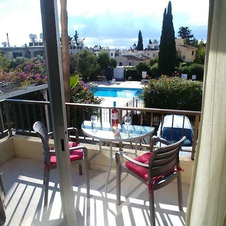 'Chez Antoine' Pool-View 5Min From Sea Apartment Paphos Luaran gambar